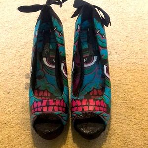 Iron Fist Zombie Pin-Up Heels!